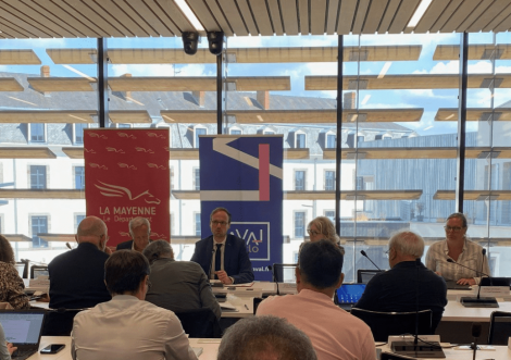 Signature du contrat de territoire entre le Conseil départemental de la Mayenne et Laval Agglomération 