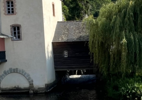 Au pied de son rocher Chailland s’est forgé une identité