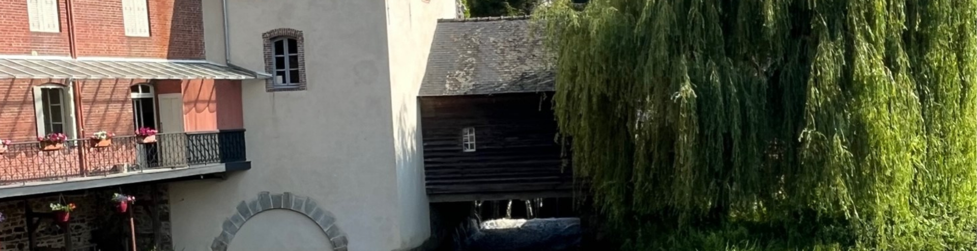 Au pied de son rocher Chailland s’est forgé une identité