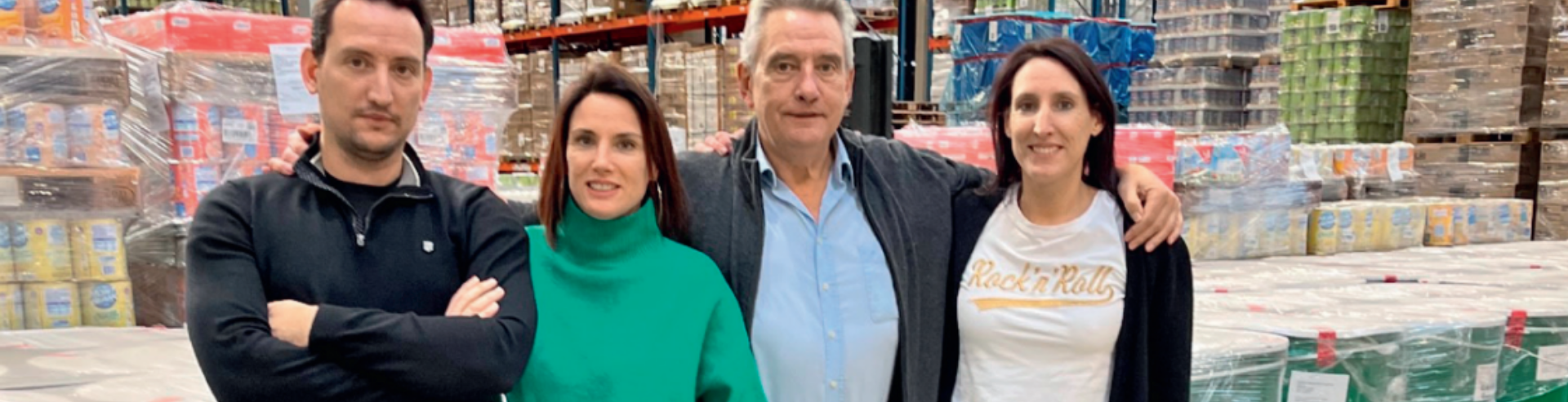 Jean-Yves Roullier entouré de ses trois enfants ou l’image d’une transmission d’entreprise réussie.